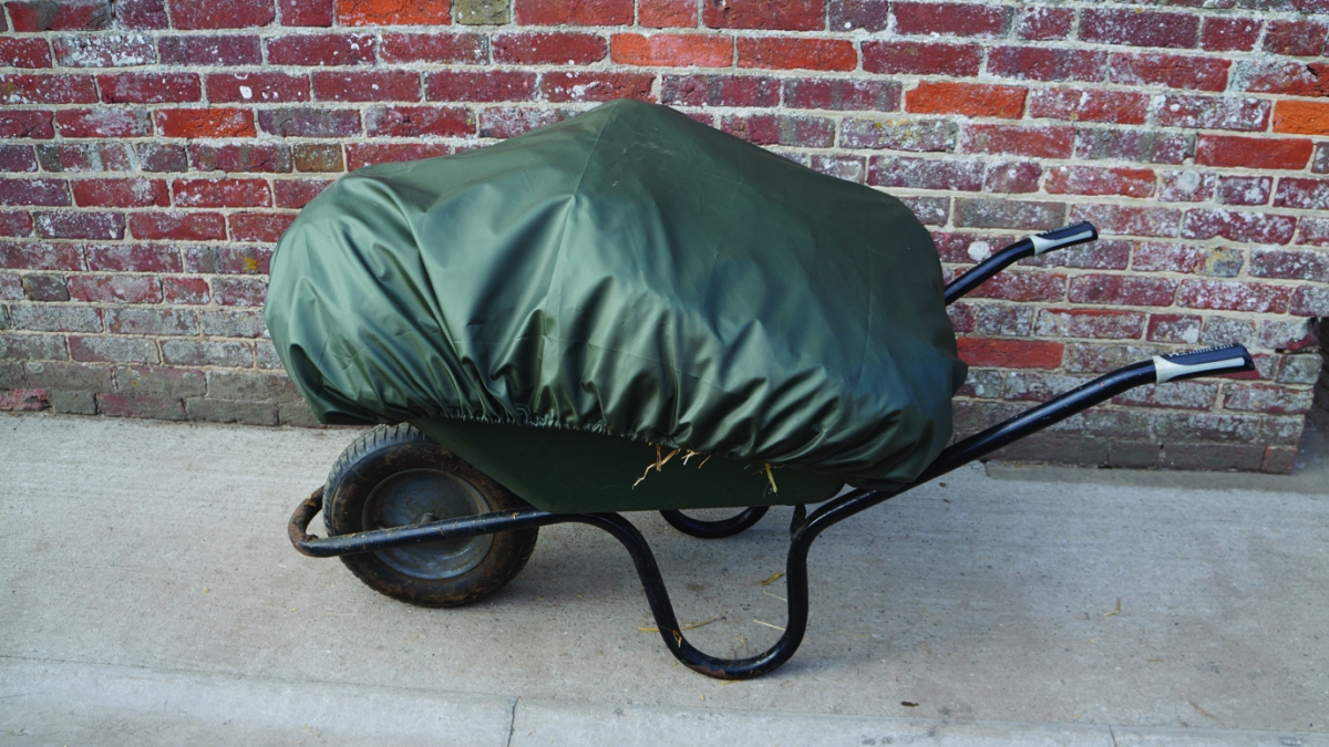 Herbb Wheelbarrow covers, waterproof, tough cover, uk made, horse and hound